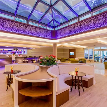 Holiday Park Resort 5* Okurcalar