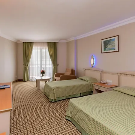 Holiday Park Resort 5*