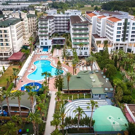 Hotel Holiday Park Resort