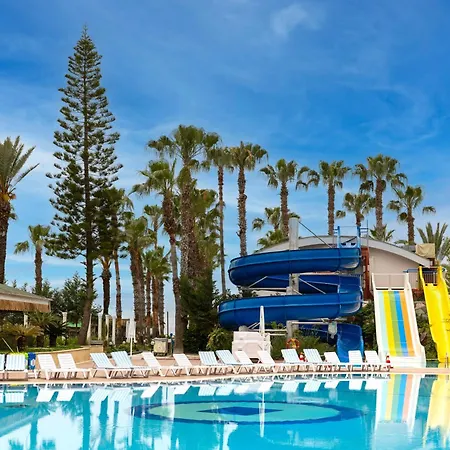Hotel Holiday Park Resort