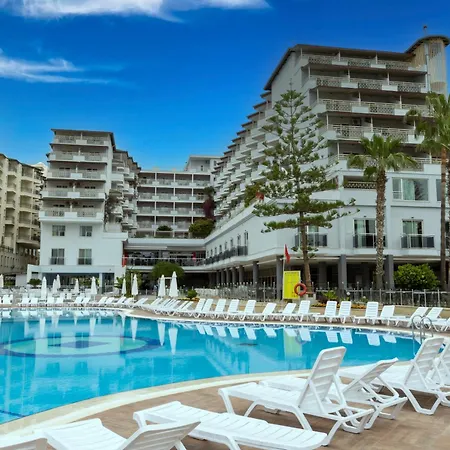 Hotel Holiday Park Resort Okurcalar