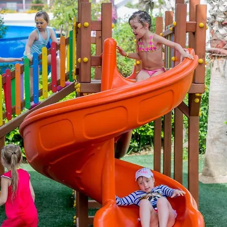 Holiday Park Resort Окурджалар